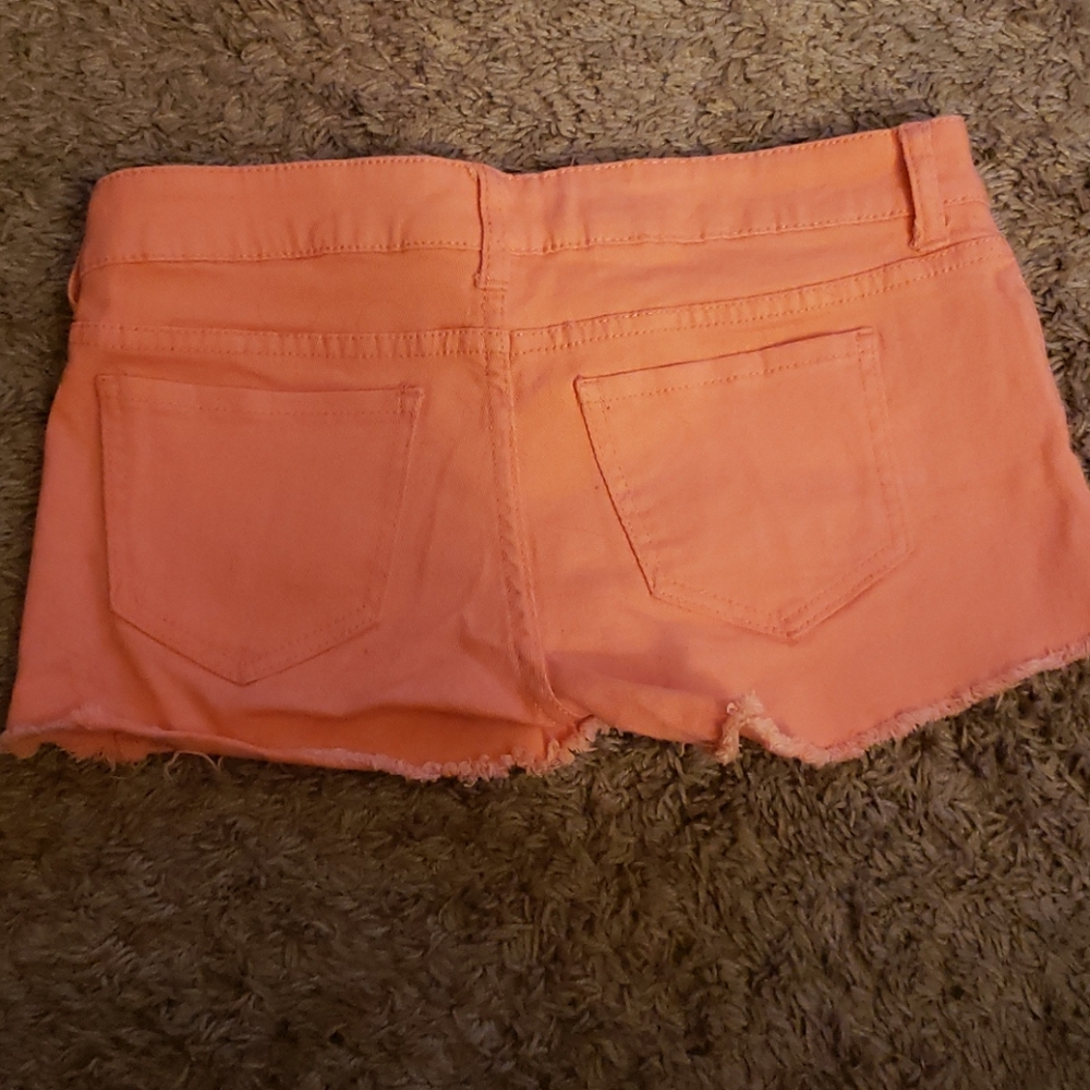 Shorts - Picture 2 of 2